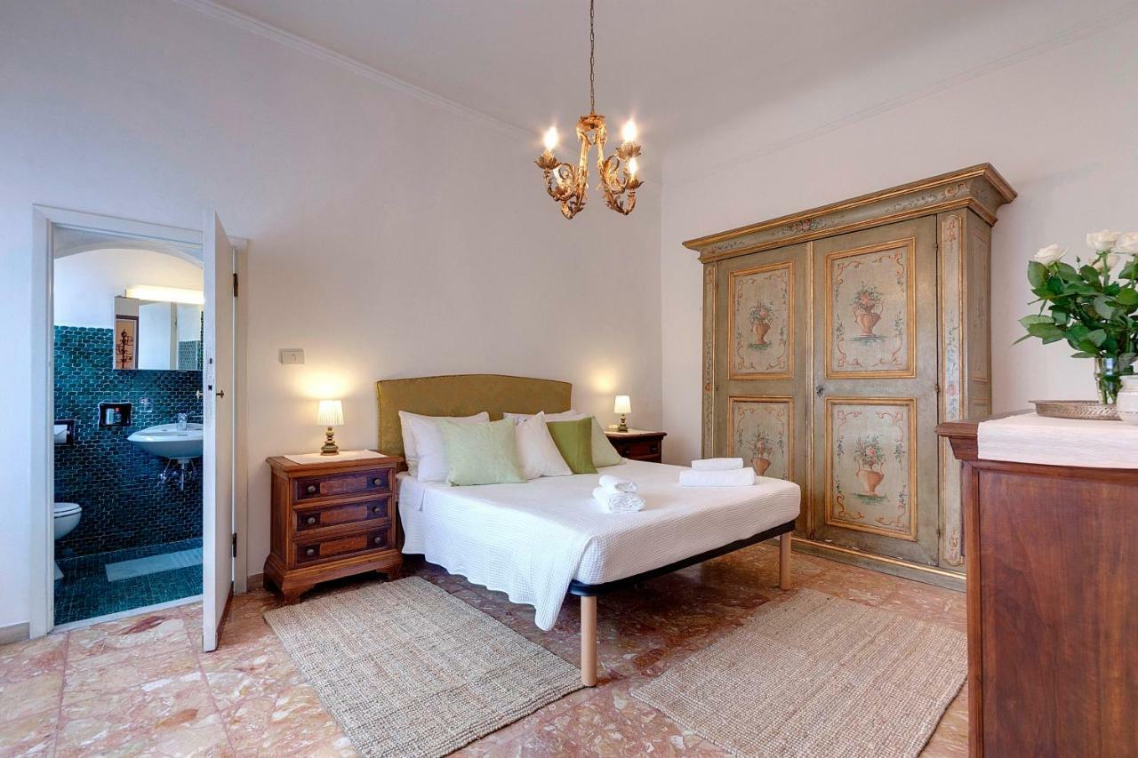 פירנצה Historical Apartment Spectacular Arno View With Balcony From 12 Th Century. מראה חיצוני תמונה