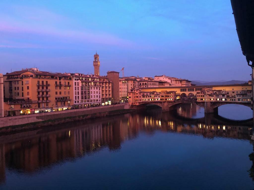 פירנצה Historical Apartment Spectacular Arno View With Balcony From 12 Th Century. מראה חיצוני תמונה